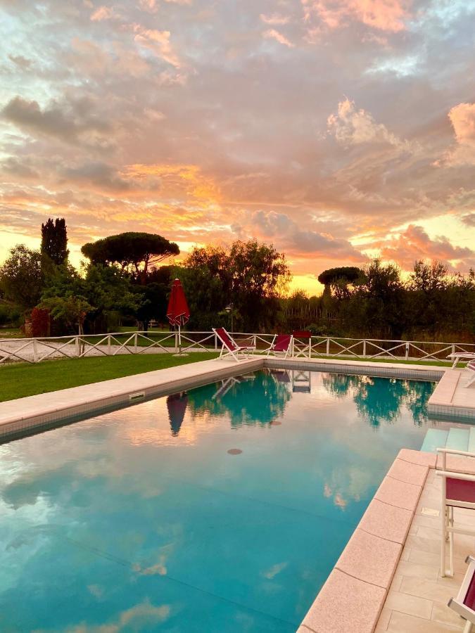 Agriturismo Re Di Fiori دونوراتيكو المظهر الخارجي الصورة