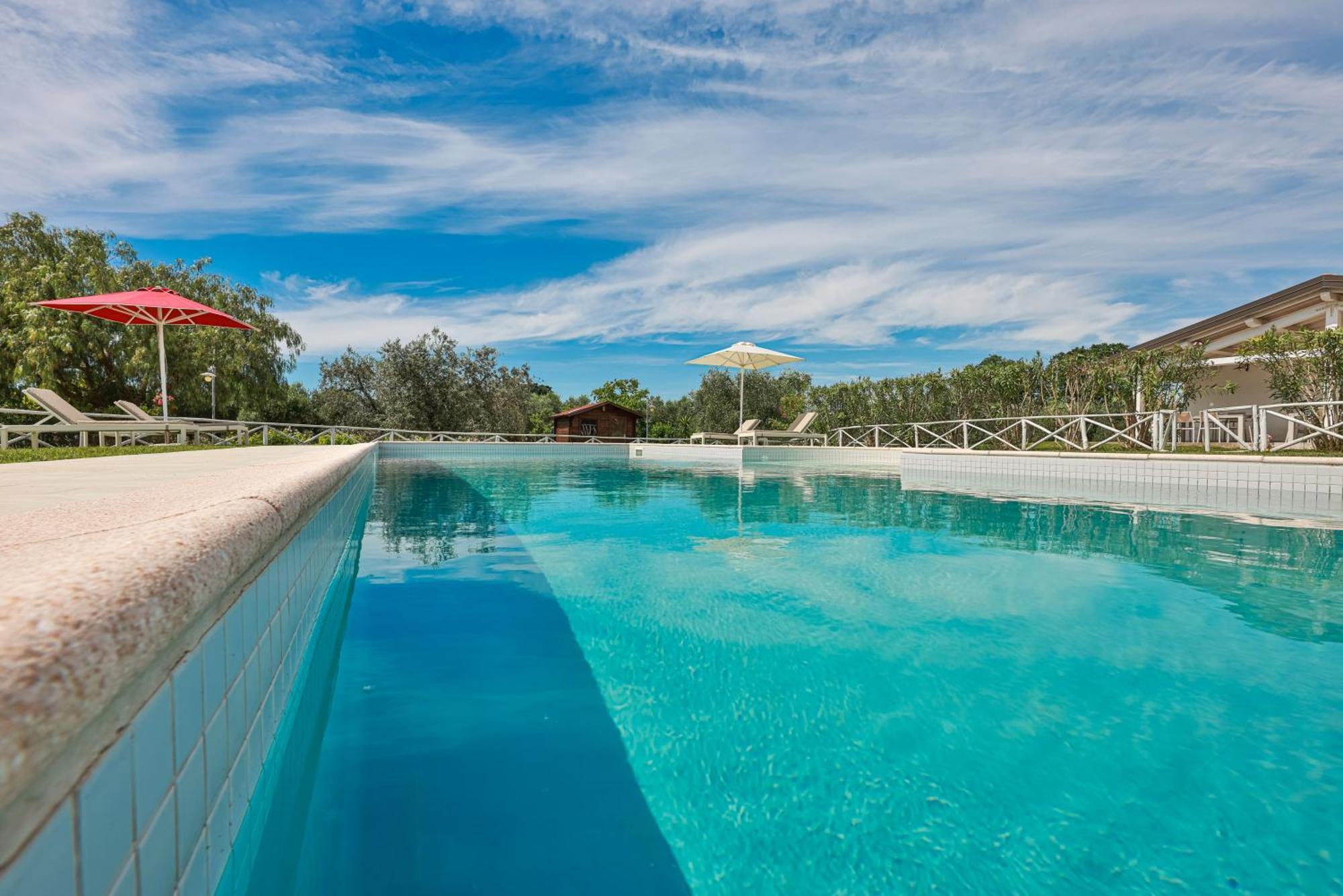 Agriturismo Re Di Fiori دونوراتيكو المظهر الخارجي الصورة