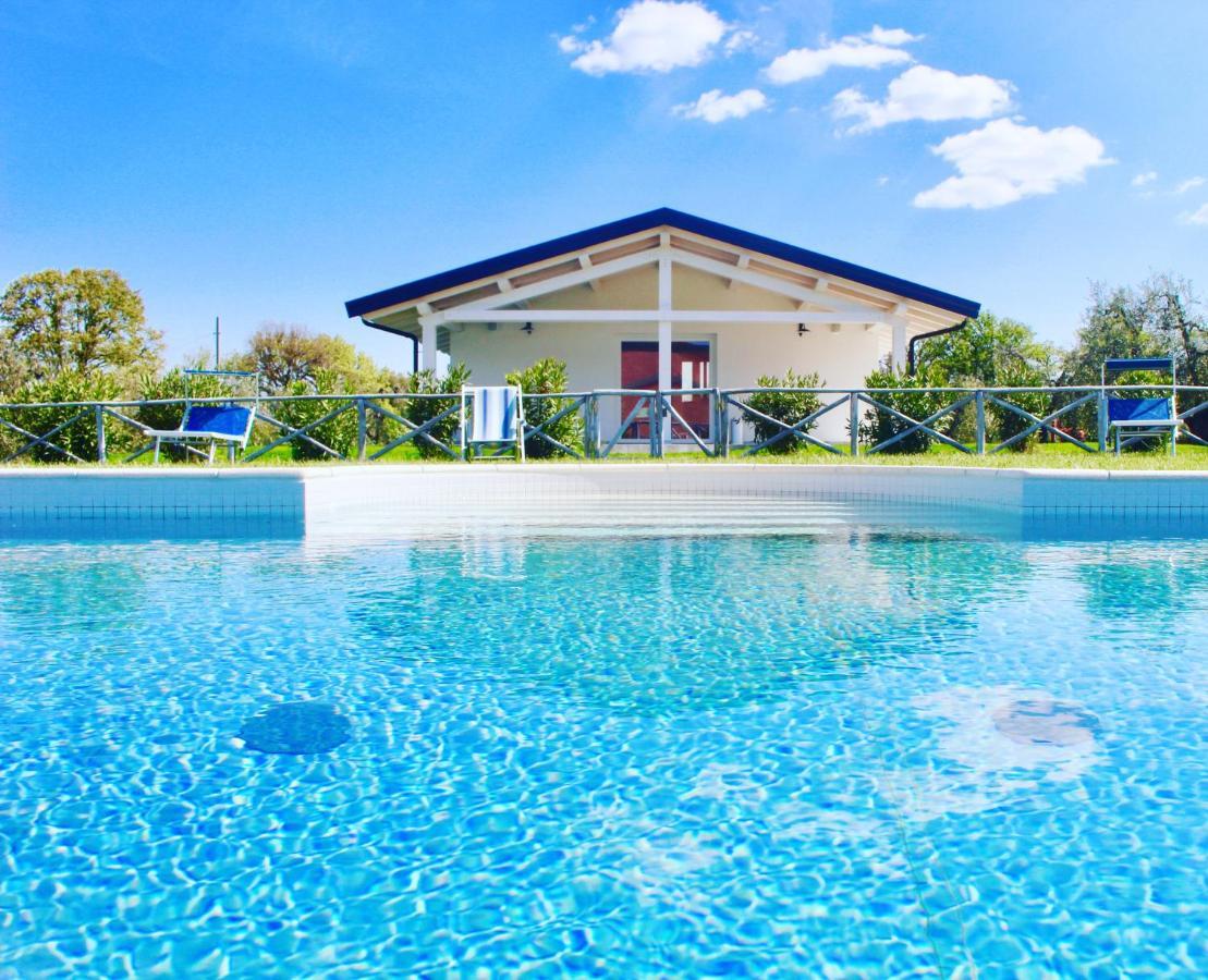 Agriturismo Re Di Fiori دونوراتيكو المظهر الخارجي الصورة