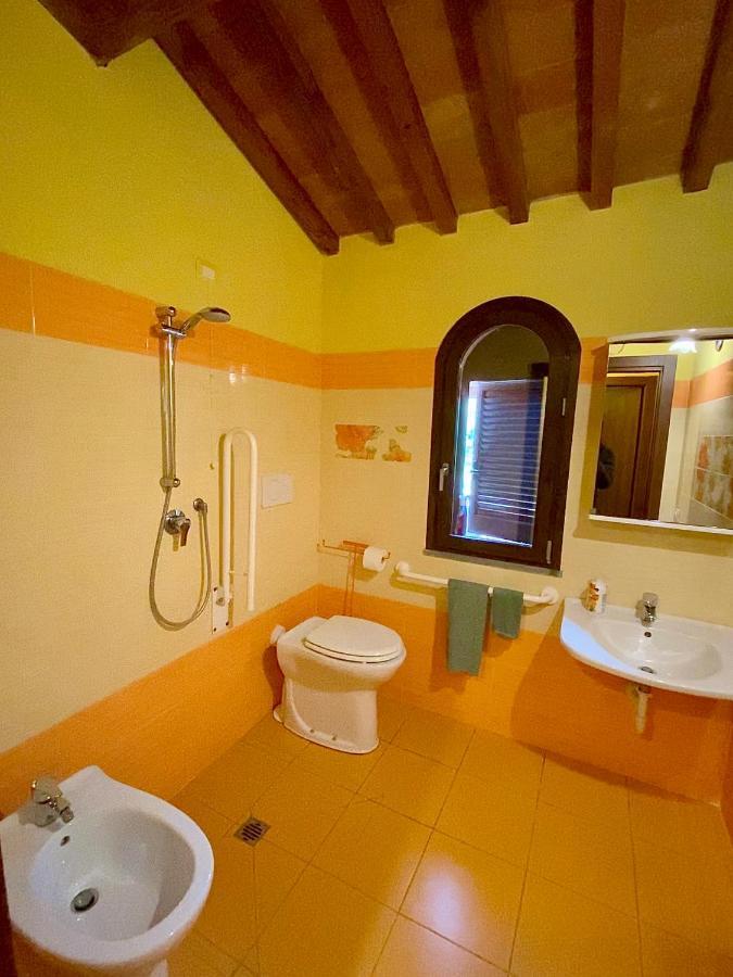 Agriturismo Re Di Fiori دونوراتيكو المظهر الخارجي الصورة